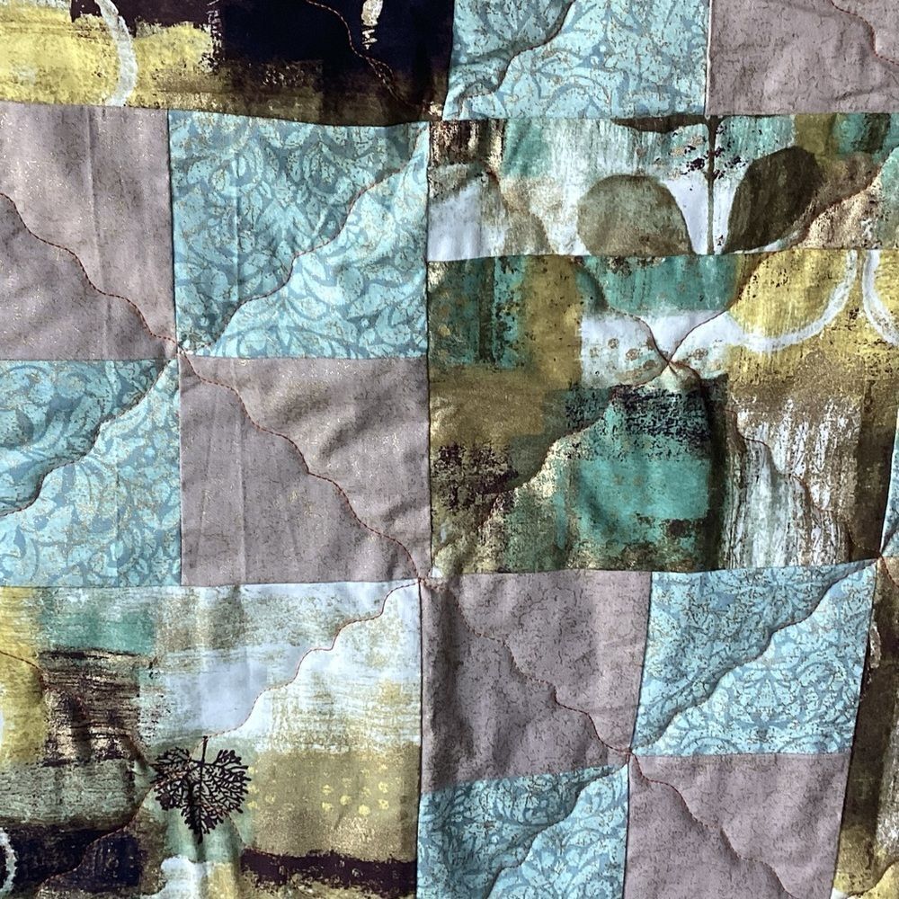 NWT Hand Crafted Greens and Golds Nature Prints Lap Quilt